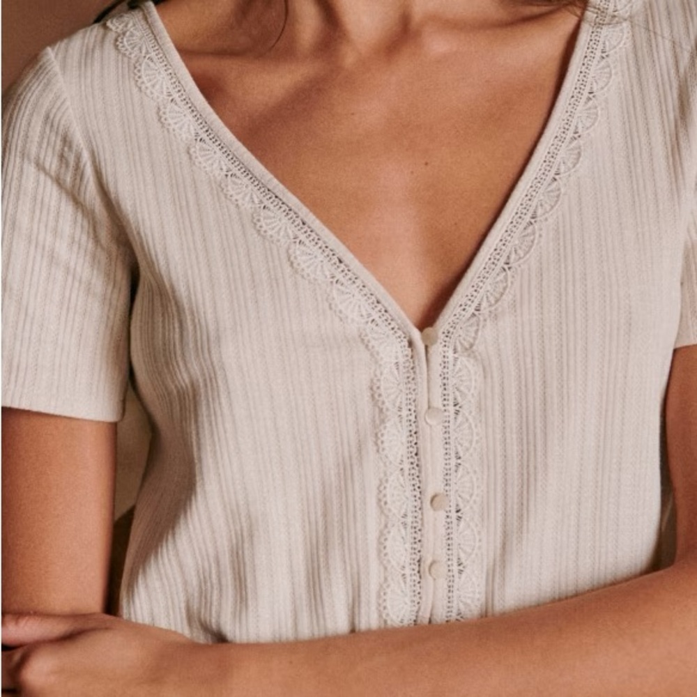 Sézane Maddie T Shirt - Ivory Knit Top with Lace Detail